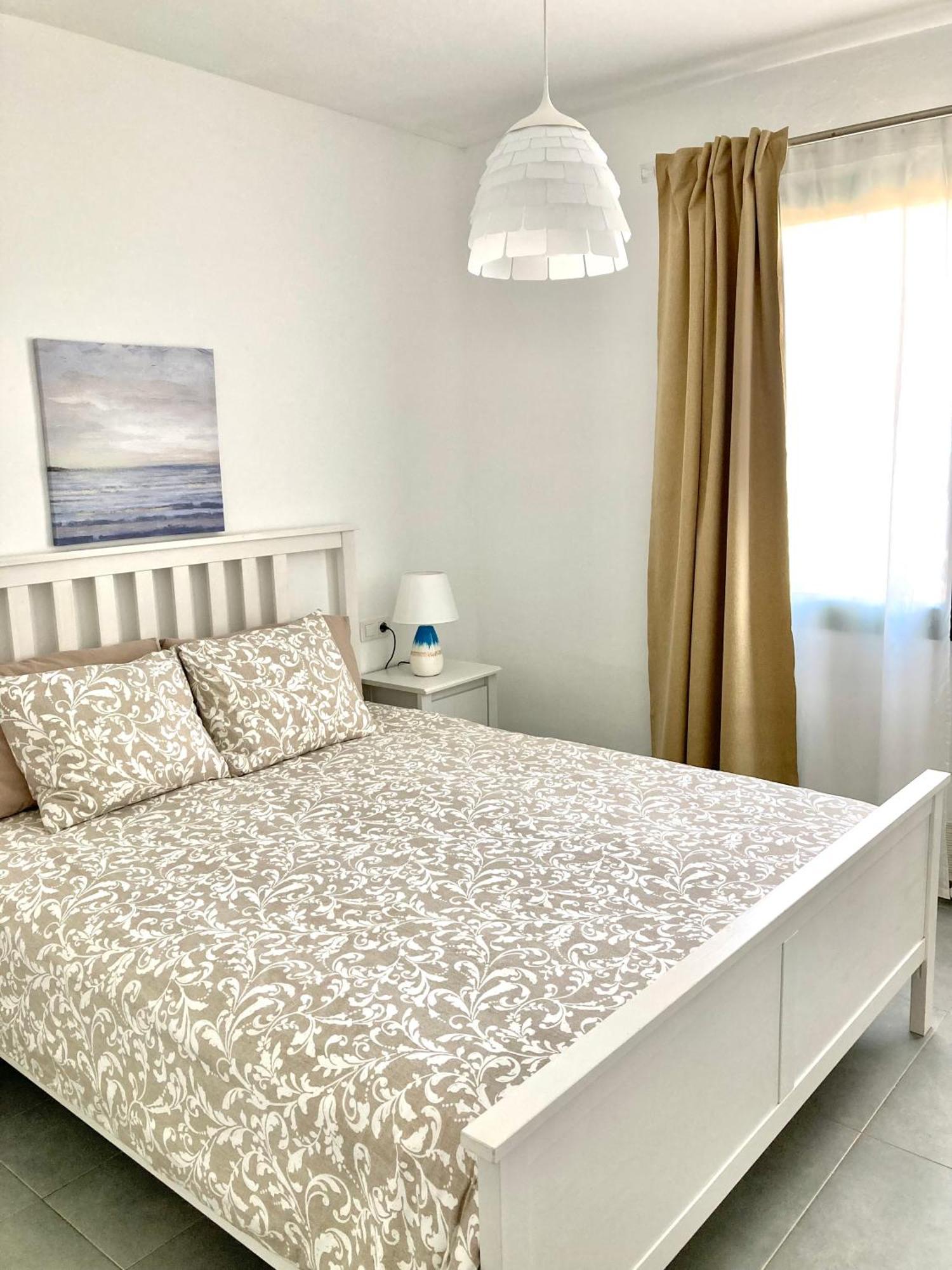 Ground Floor Apartment With Pool, Next To The Beach 科斯塔特吉塞 外观 照片