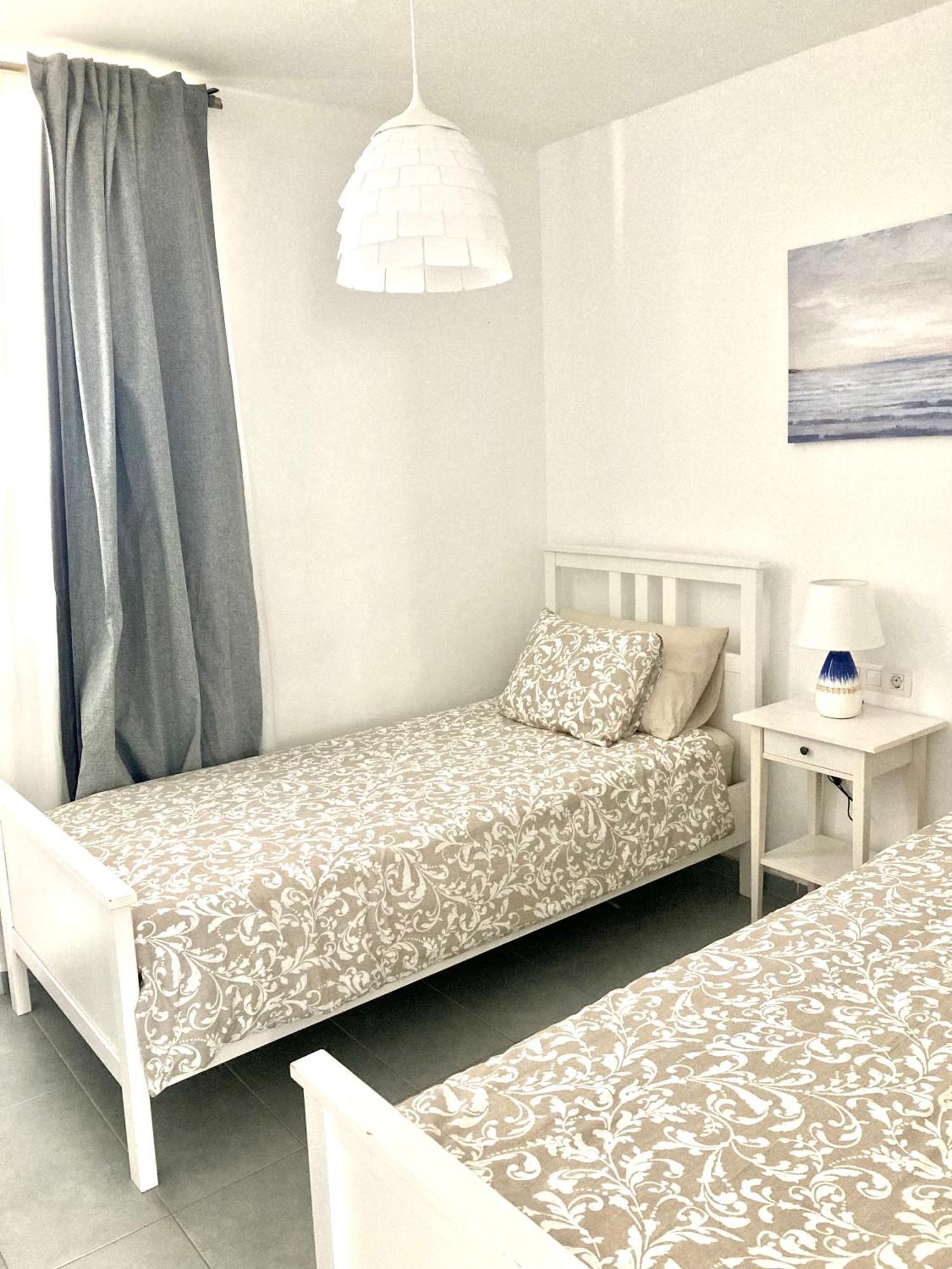 Ground Floor Apartment With Pool, Next To The Beach 科斯塔特吉塞 外观 照片
