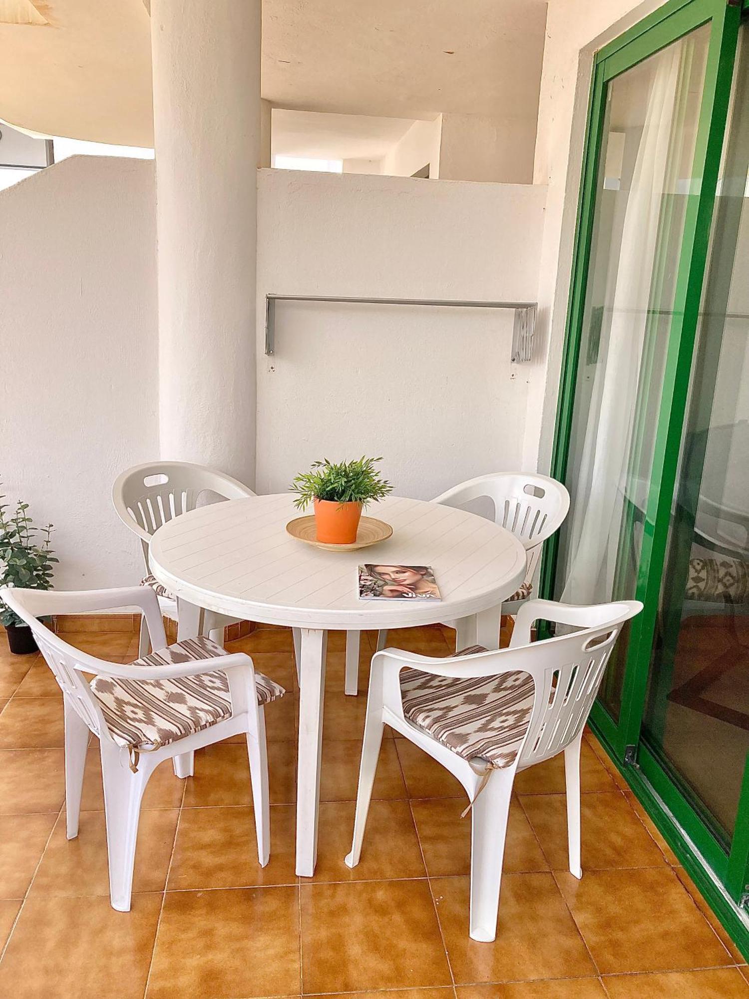 Ground Floor Apartment With Pool, Next To The Beach 科斯塔特吉塞 外观 照片
