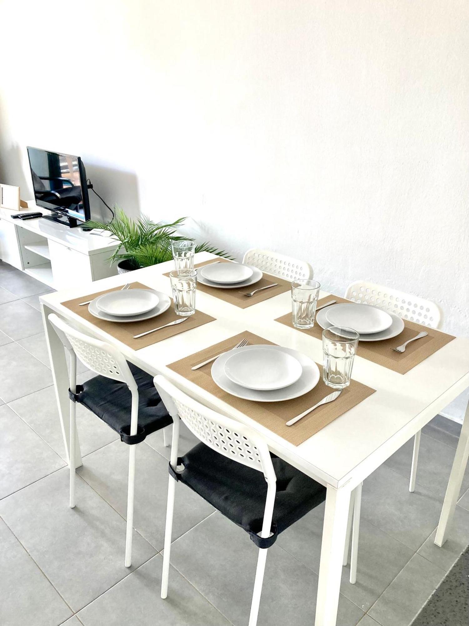 Ground Floor Apartment With Pool, Next To The Beach 科斯塔特吉塞 外观 照片